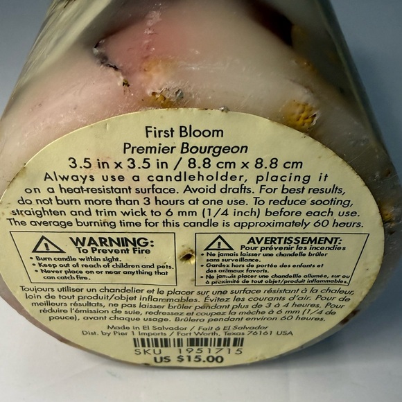 Pier 1 Imports First Bloom Candle Featuring A Botanical Design Premier Bourgeon - Picture 2 of 10